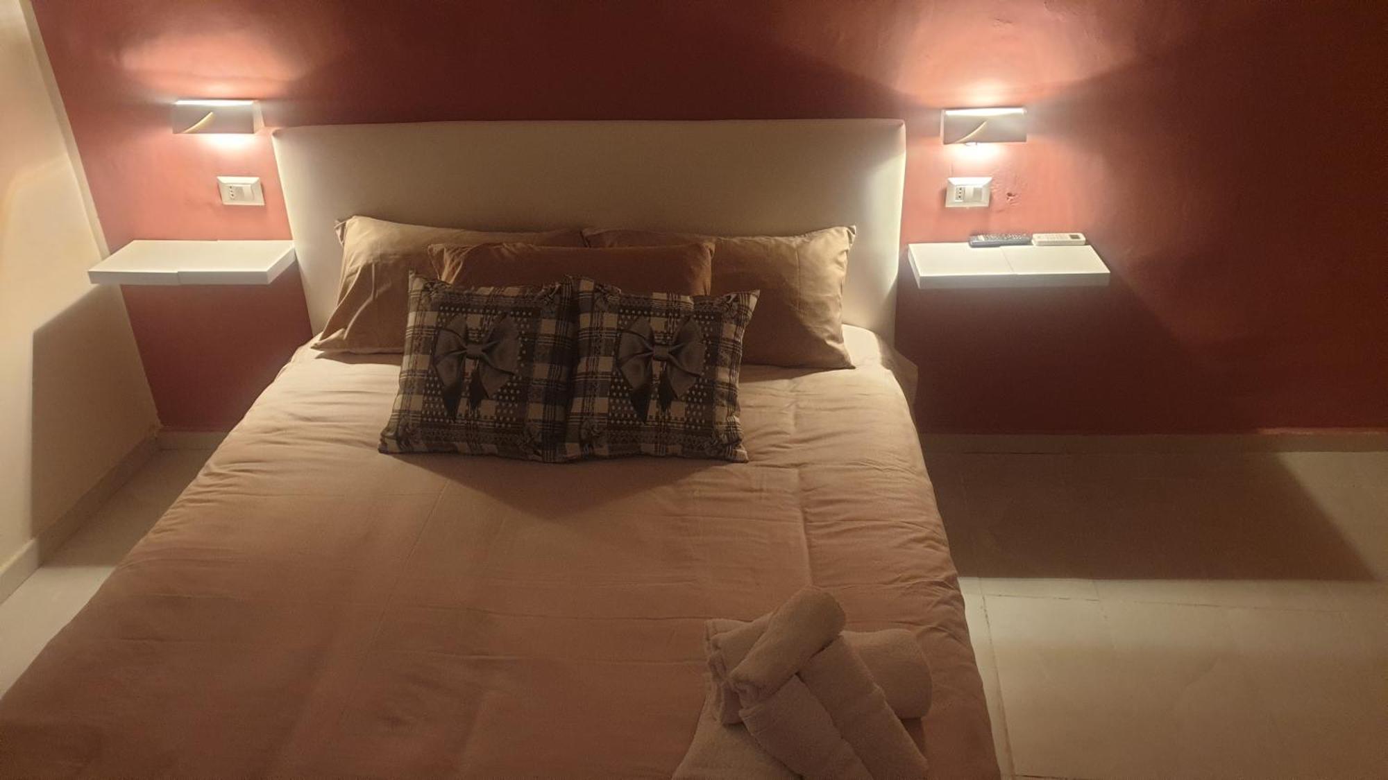Fraleo Home เนเปิลส์ ภายนอก รูปภาพ