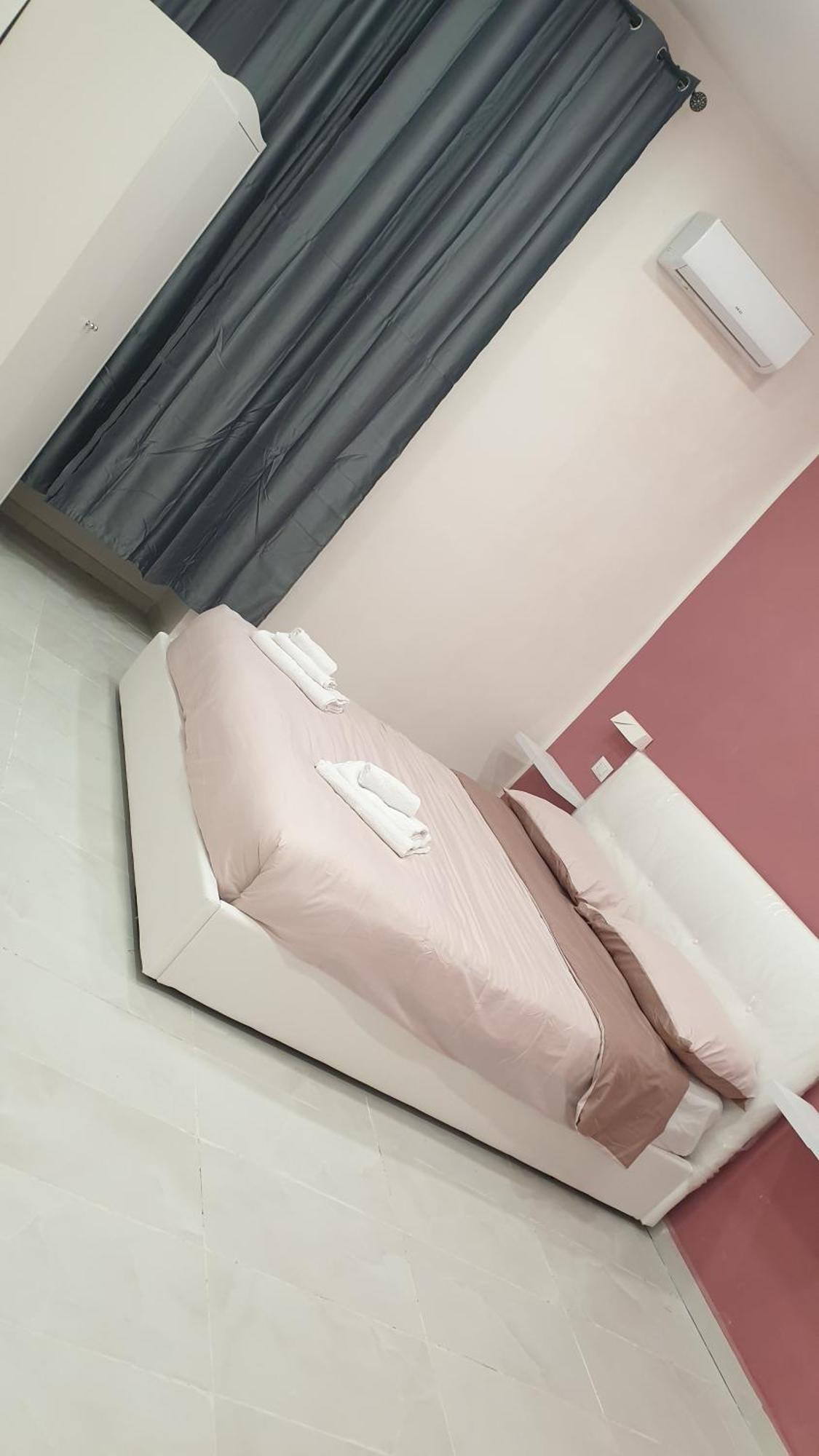 Fraleo Home เนเปิลส์ ภายนอก รูปภาพ