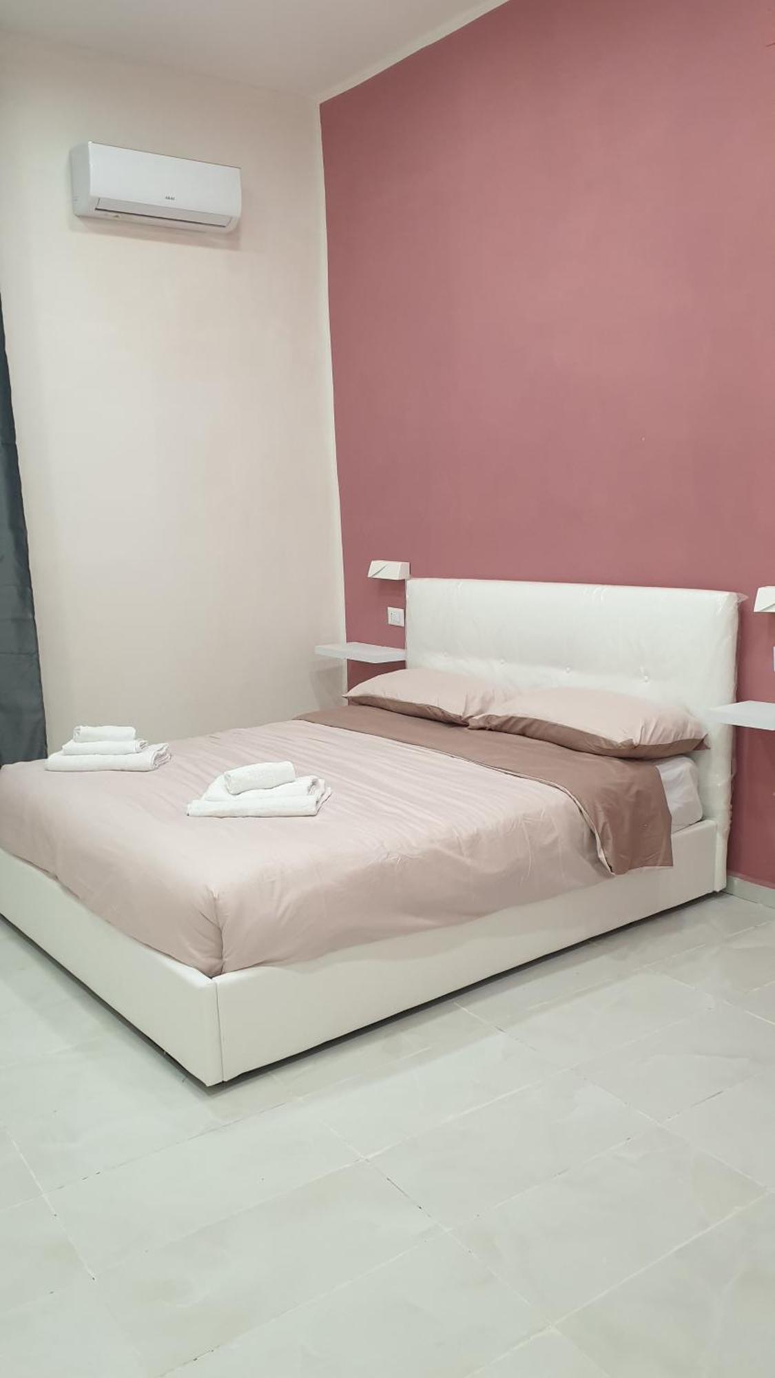 Fraleo Home เนเปิลส์ ภายนอก รูปภาพ